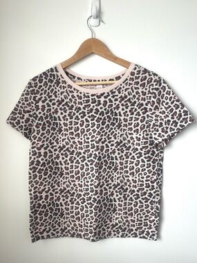 Victoria's Secret Pink Leopard Print Short Sleeve Tee size small